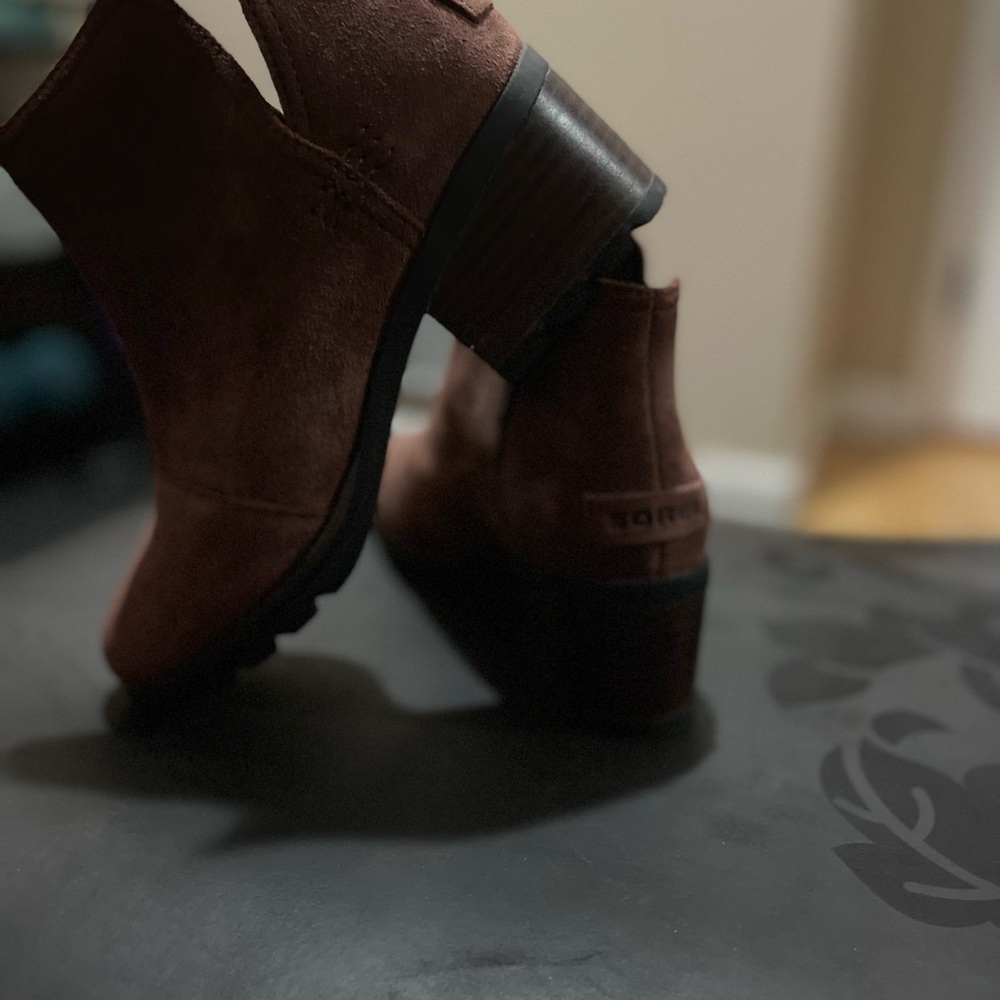 Booties - Picture 3 of 6